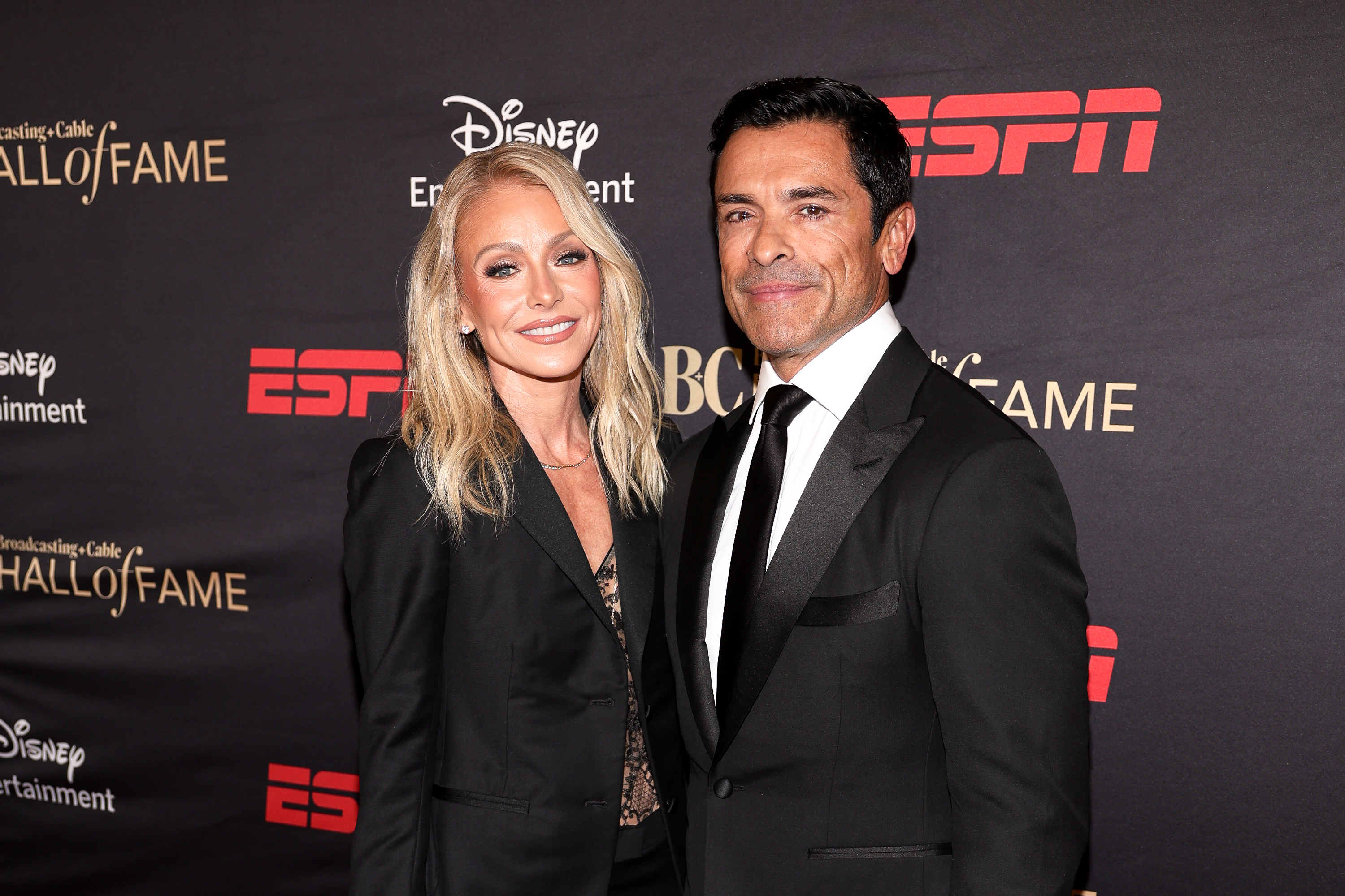 Kelly Ripa and Mark Consuelos attend Broadcasting + Cable Hall Of Fame Awards 33rd Anniversary Gala on September 30, 2025 | Source: Getty Images