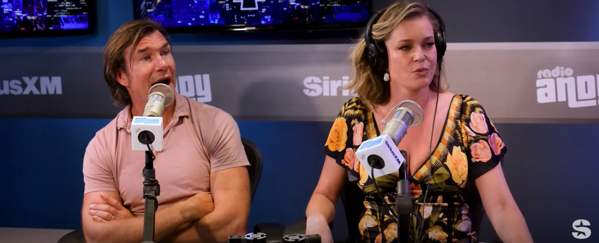 Jerry O'Connell and Rebecca Romijn are in an interview with Andy Cohen, as seen in a video post dated July 21, 2025| Source: YouTube/SiriusXM
