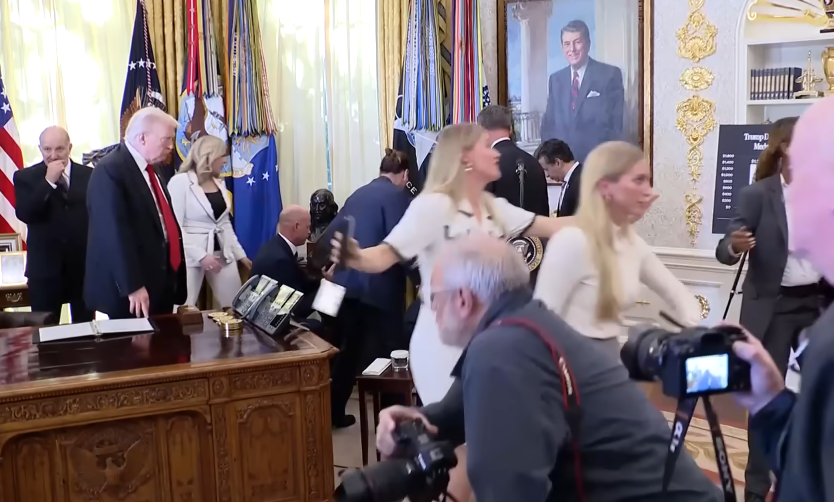President Donald Trump's staff ushers press pool out while executives at the White House help guest who collapsed on November 6, 2025 | Source: Youtube/The Sun