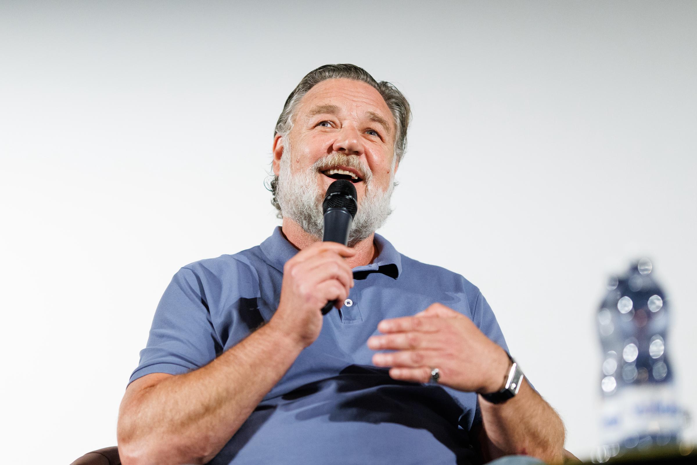 Russell Crowe spoke on stage at the ZFF Masters event during the 21st Zurich Film Festival on September 27, 2025, in Switzerland. Flashing a smile as he discussed his work, the actor looked visibly leaner and more energetic.