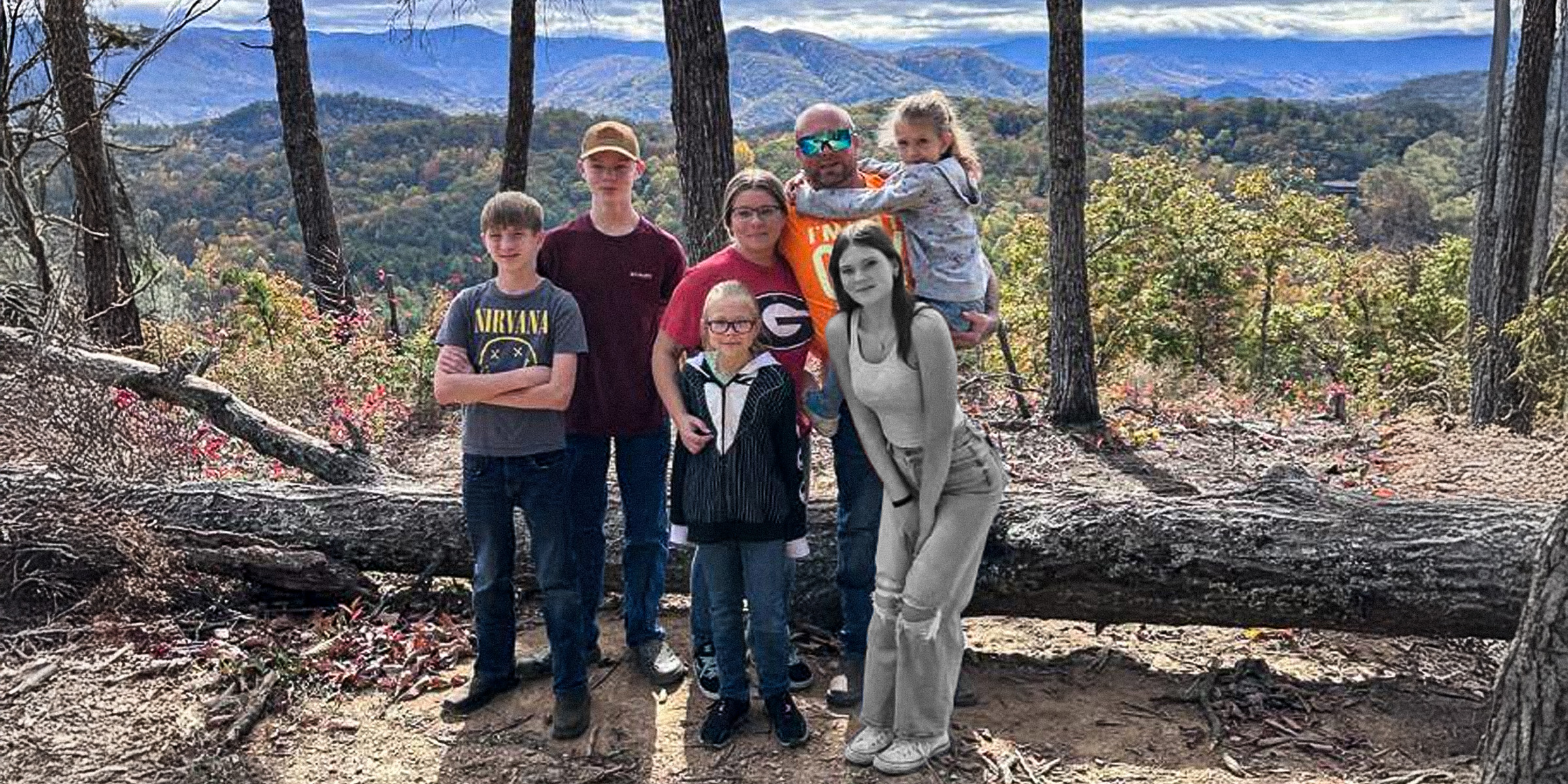 Shauntel Hudson's picture with her family featuring Anna Kepner | Source: Facebook/Shauntel321