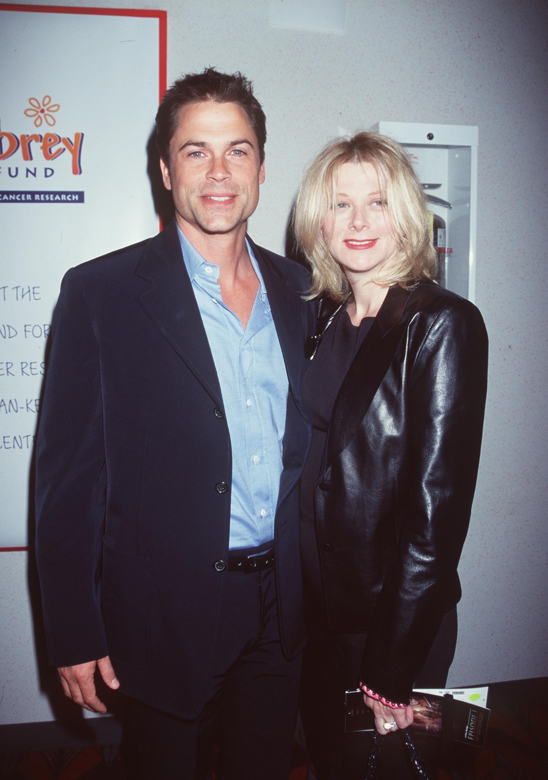 Rob and Sheryl Lowe pose at the New York charity premiere of "Star Wars Episode 1: The Phantom Menace" on May 16, 1999. | Source: Getty Images